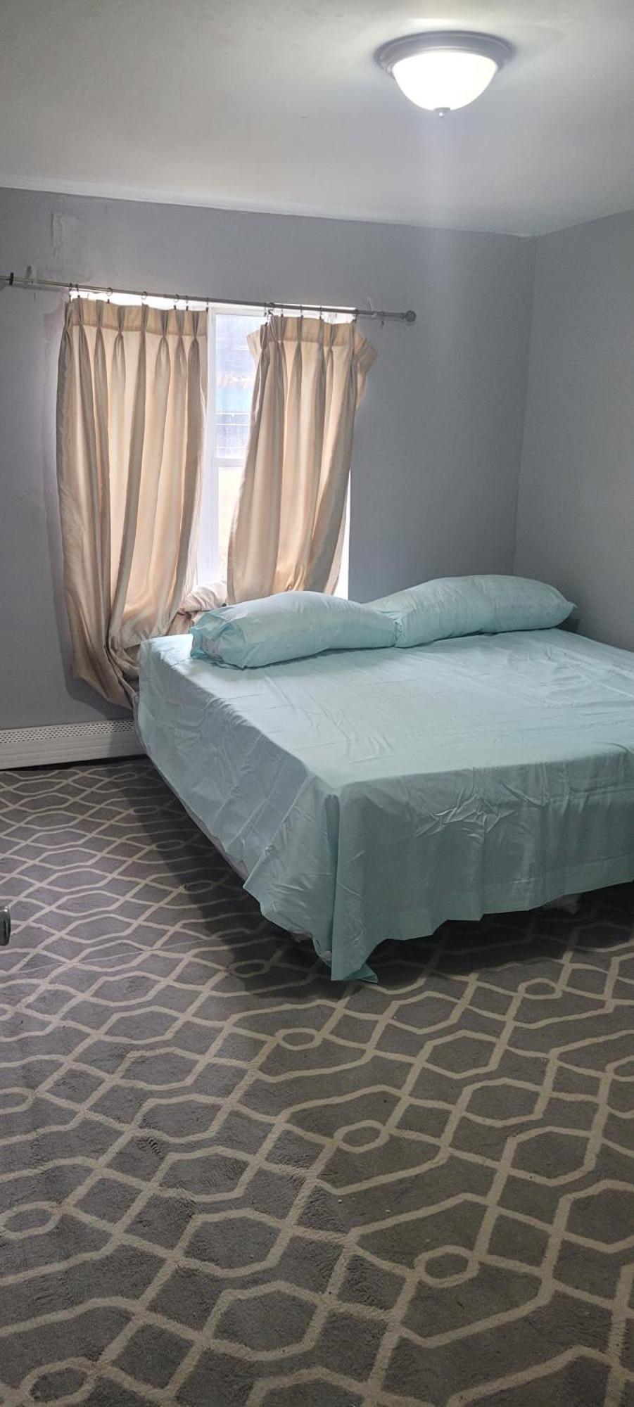 Room In A Beach House With King Size Bed In A Landlord Hosted Three Bedroom Apartment New York Exteriér fotografie
